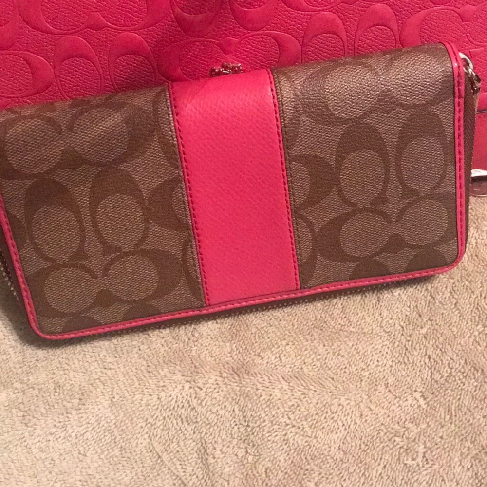 Wallet - Picture 4 of 4